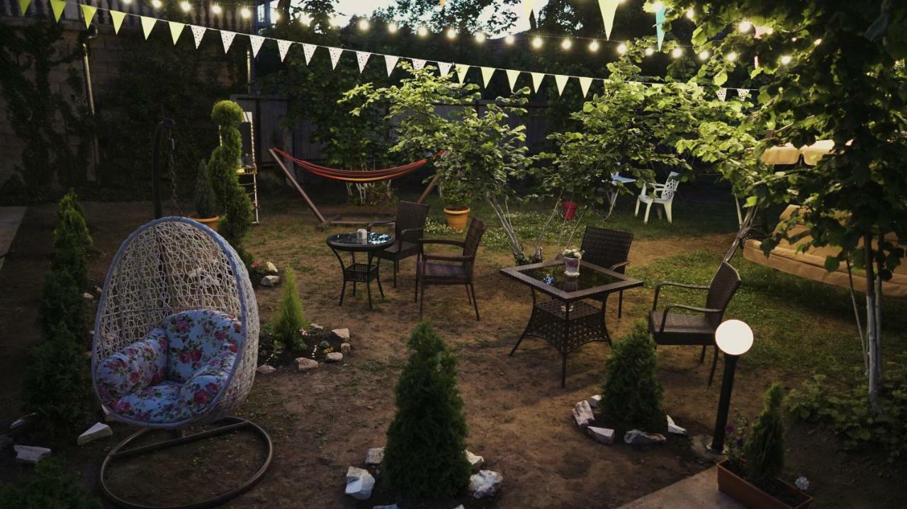 Lazika Hotel Zugdidi Esterno foto